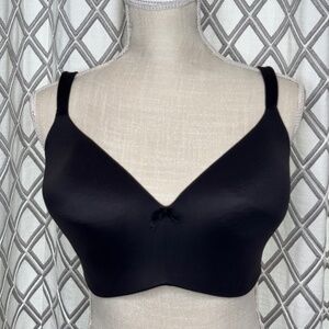 Black wireless sports Bra